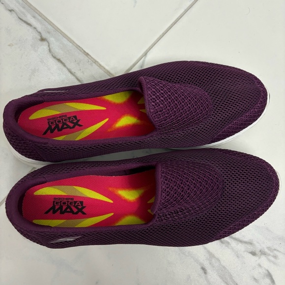 Skechers Women’s Go Walk 4 Propel Slip On Shoes Size 8 Purple - Picture 9 of 10